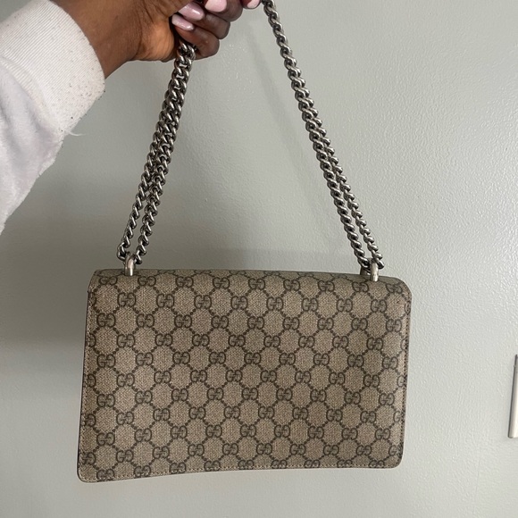 Gucci Dionysus GG Supreme Small Shoulder bag in the color beige - Picture 2 of 5